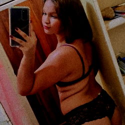 Onlyfans Model Alejandra: Honduran Beauty