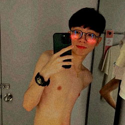 Sheepy🐑: OnlyFans Model in Malaysia, Bare-Bodied, Posing for the Camera