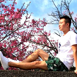 大胸肉臀⬇️ photo