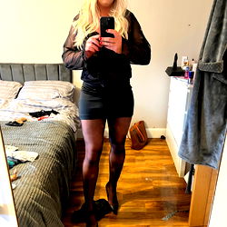 MissNicky - UK Based Model