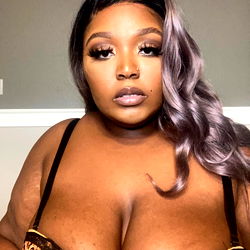 Merry Ho-mas 🎄😈 photo