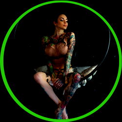 TANI SIA Model Photograph