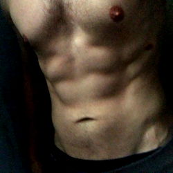 Jaxx: OnlyFans Model in Shape