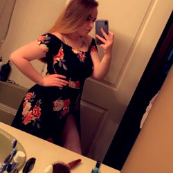 AmateurKhloe, OnlyFans Model - Adult Photography