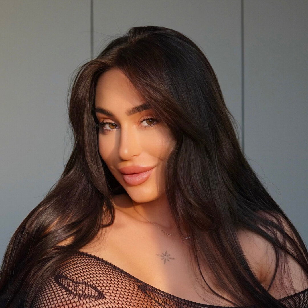 🖤 L O U I S E 🖤 photo