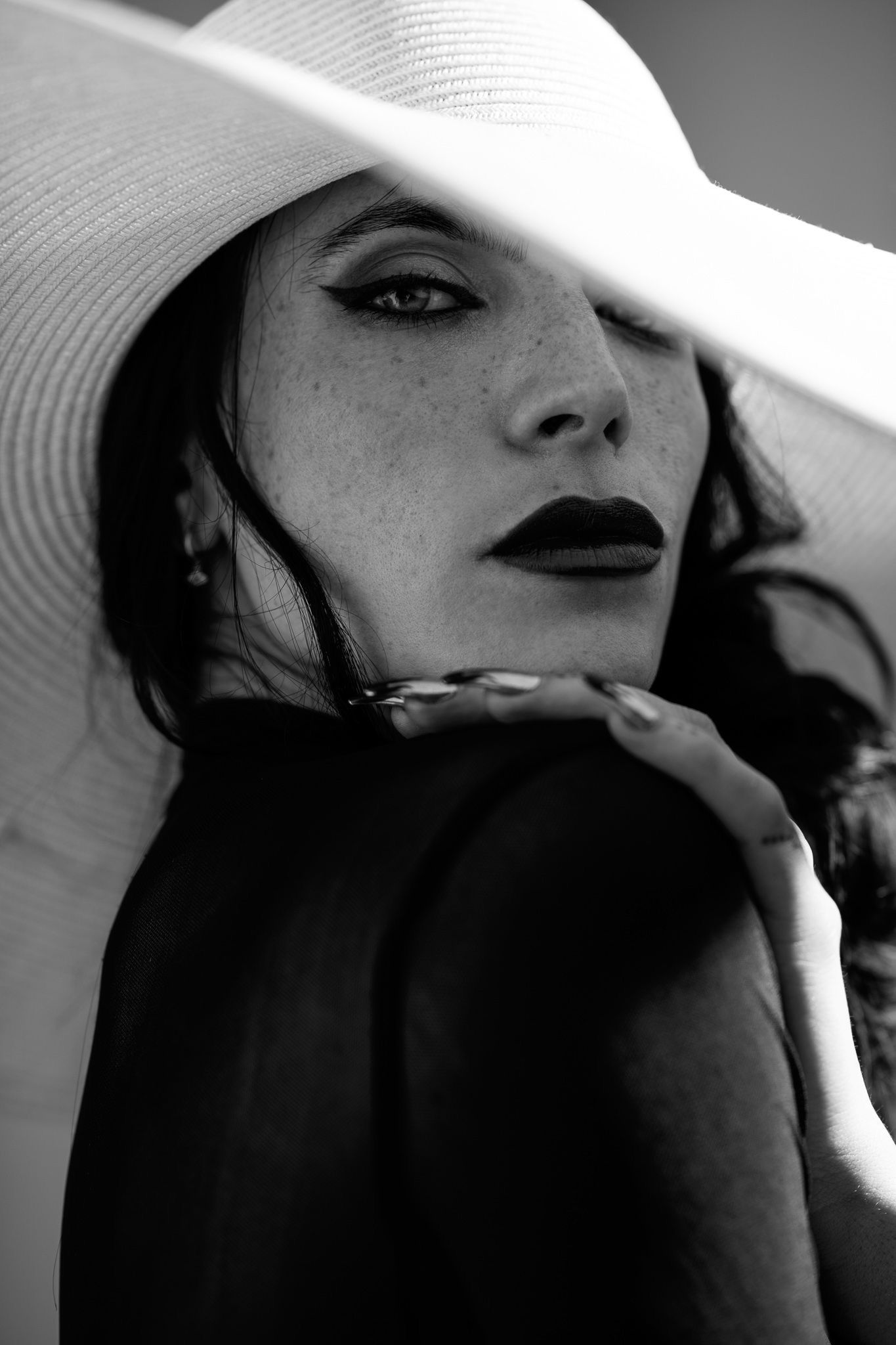 Black Magick Rose 🥀 photo