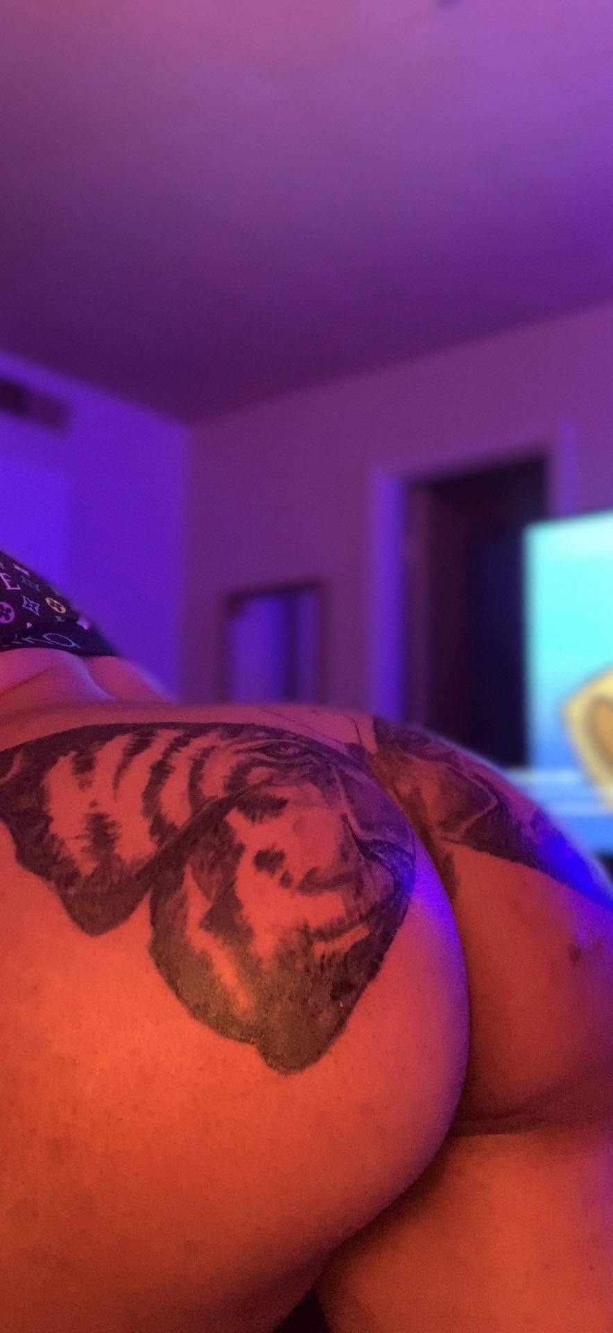 Edible-Persuasion👅💦🍑 photo