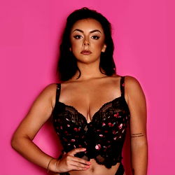 Megan Miller🍒 photo