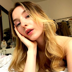 OnlyFans Model Pauline's Intimate Portrait