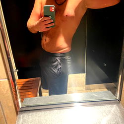 ArcVoid34 in Gym - Bodybuilding