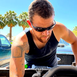 Aaron Stanford photo