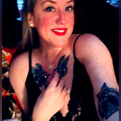 Onlyfans Model Piper Showcasing Her Tattoos