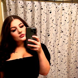 Hannah in Black and White