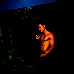 Age-defying fitness model strikes a pose