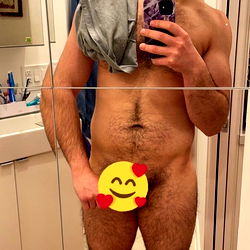East Coast US Model Gil Cohen Shares Intimate Moment in Bathroom Mirror