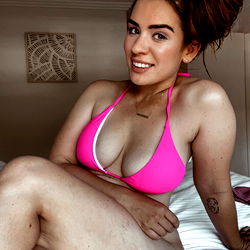 Lucy Banks || ONLINE NOW 🟢 photo