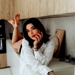 Alisa Rosman, Model Posing for OnlyFans