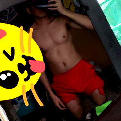 Dante Bsc: Fitness Model Showcasing Physique and Love for Cats