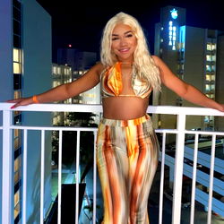 SugarB ✈️ AZ - Stunning Model with Blonde Hair