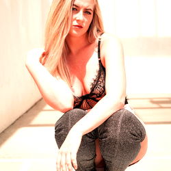 Kadence | OnlyFans Model Photo