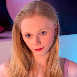 Rose Oats, a Gorgeous Model from the UK