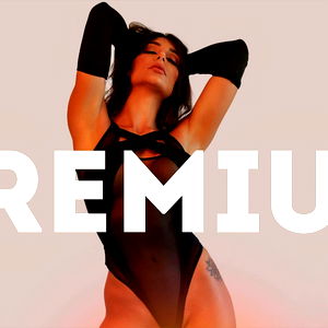 VANESSA DIAZ ๐ฆ photo