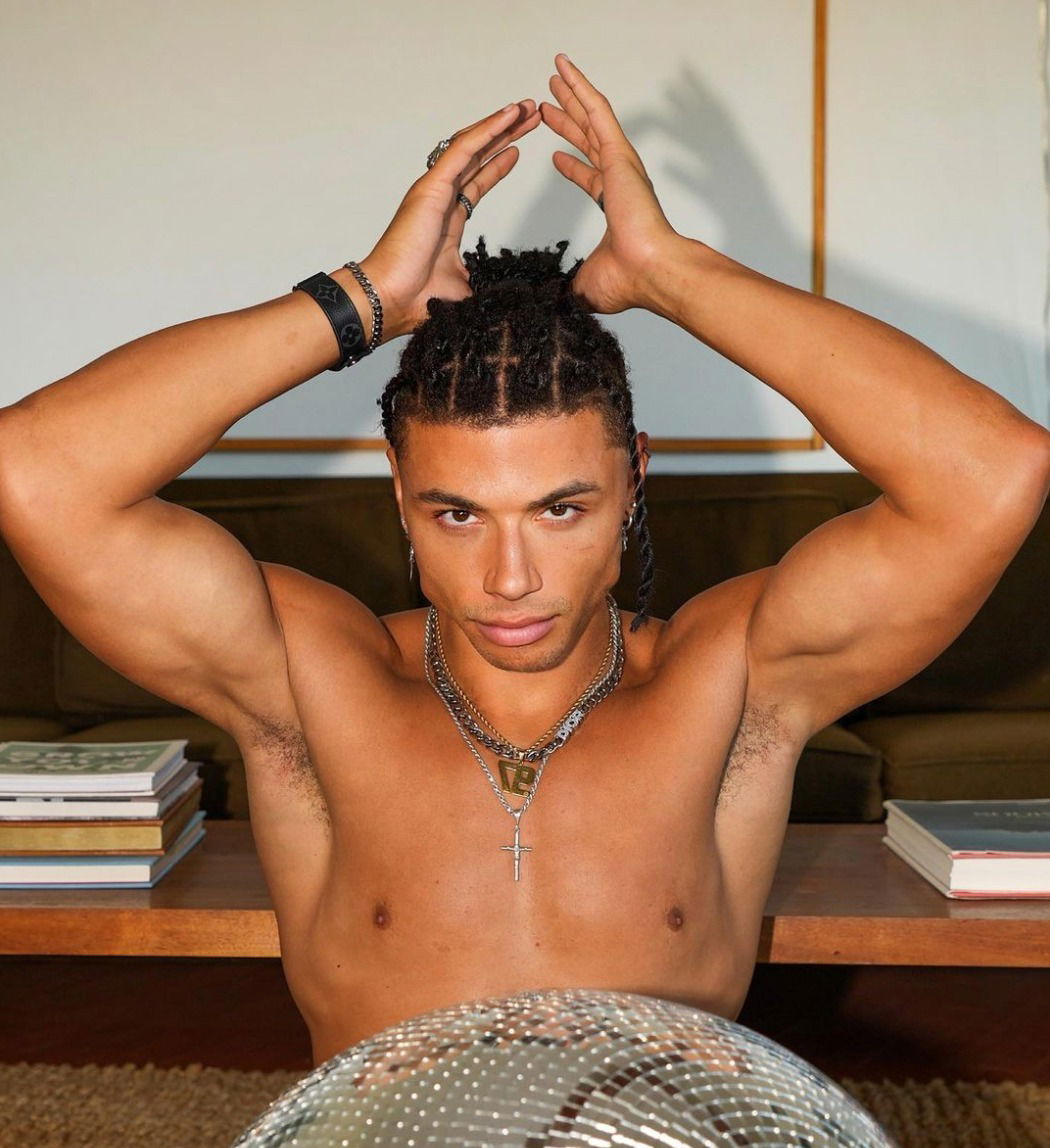 Chase DeMoor 😩💛 photo