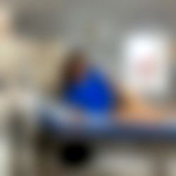 Emma๐งโโ๏ธ photo