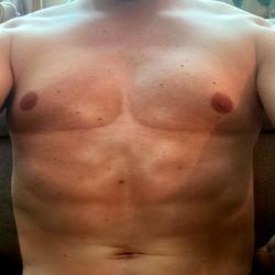 Phili1988 - OnlyFans Model Showcasing Shirtless Abs