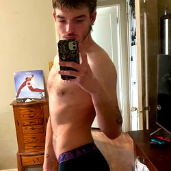 OnlyFans Model Thembo Showcasing Abs