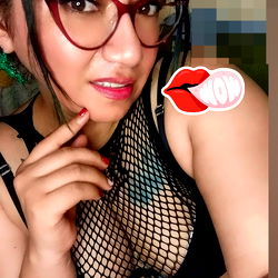 Aillyn Castaรฑo photo