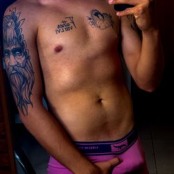 OnlyFans Model Atomic Babe: Shirtless, Proudly Brazilian