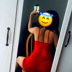 Deea Sexy Girl Mirror Selfie