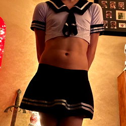 OnlyFans Model Amile, Raising Holiday Spirits in Oregon