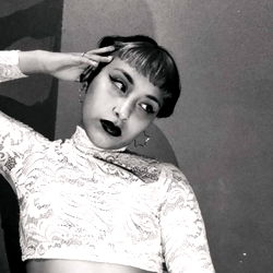 Onlyfans Model Selena in Lingerie,