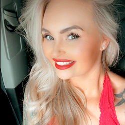 Cortnee - OnlyFans Model