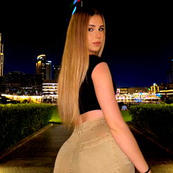 Alexa in Onlyfans Advertisement