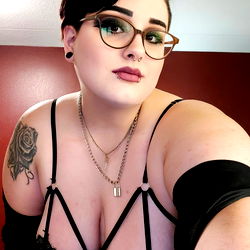 Aesthetically Pleasing OnlyFans Model Shadow Kittyy