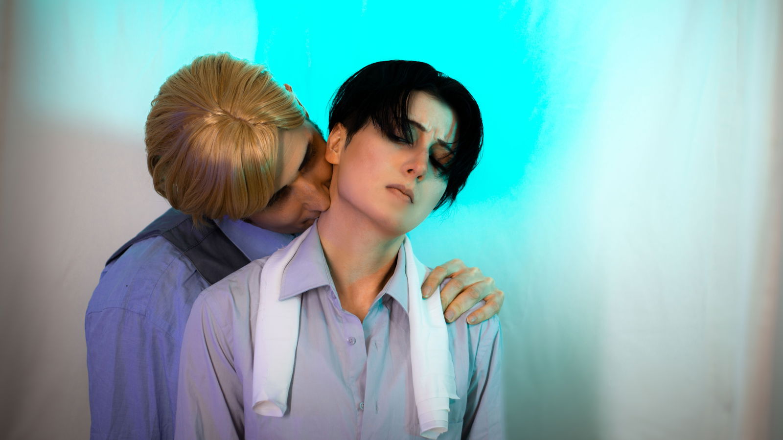 Cosplay Levi and Erwin photo