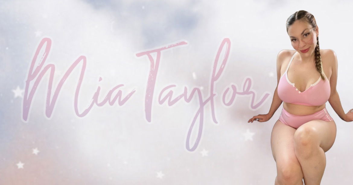 Curvy &amp; Creamy Mia 🍼 photo