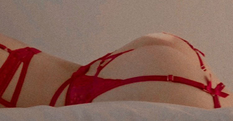 Ａｎｄｒｏｍｅｄａ 🔥🧡 photo