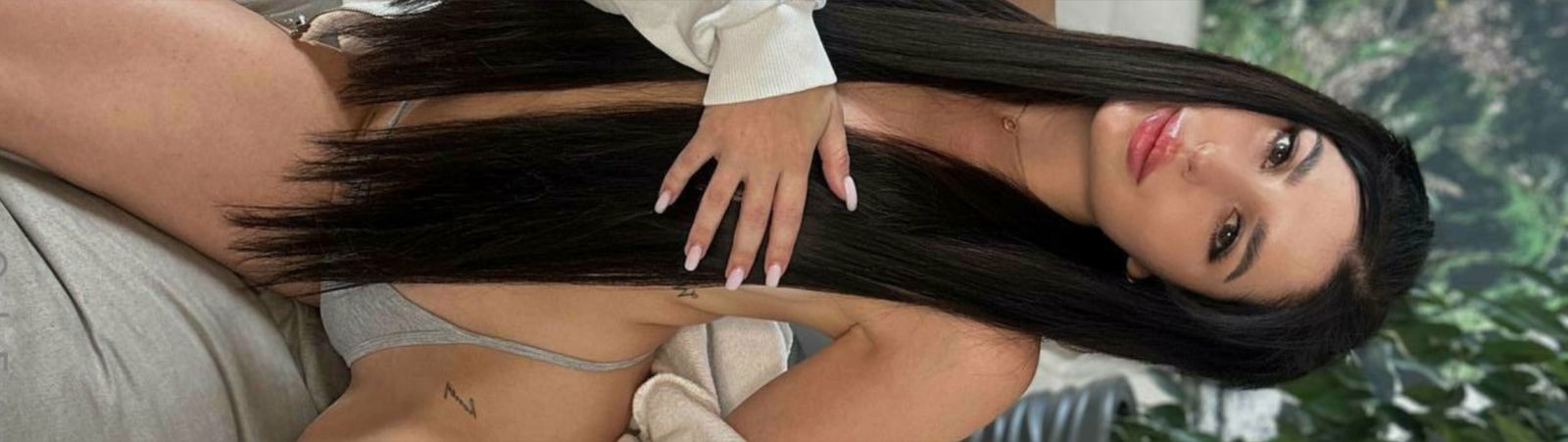 Aly Honey 🤍 photo