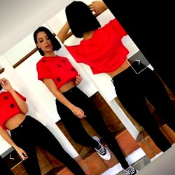 Marina's Stylish Insta Post from Venezuela