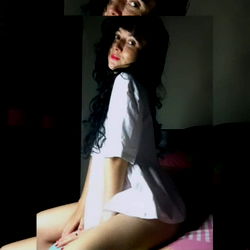 Mía - Exotic Colombian OnlyFans Model