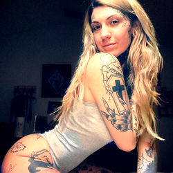 Gorgeous OnlyFans Model AKOTOxWOLFE