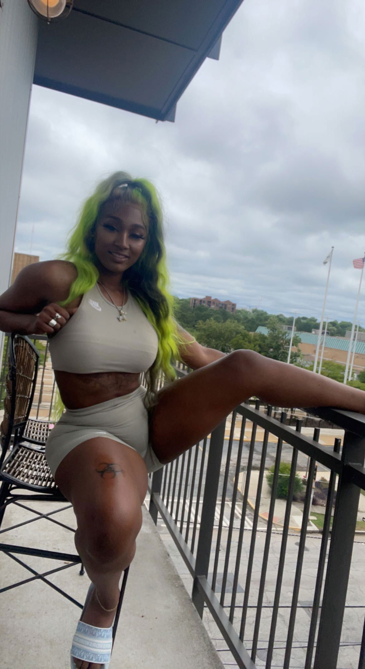 @theycallmeupscale photo