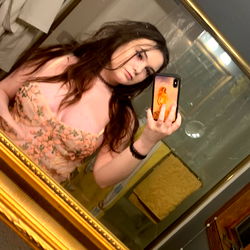 A Selfie of Princess Sage