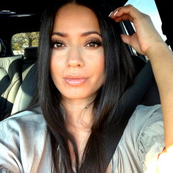 Corinna in Las Vegas - Strong Female Aura