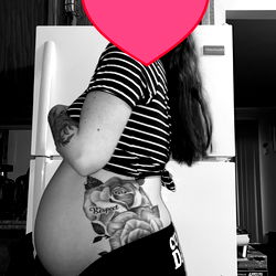Angel, OnlyFans Model, Reveals Pregnancy in Racy Photo