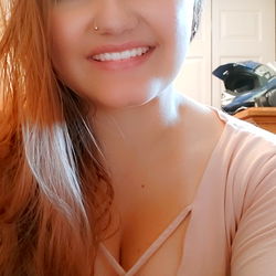 Honey's Smiling Profile Pic